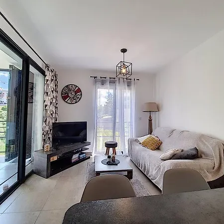 Appartamento T2 Grande Terrasse A 5 Min A Pieds De La Plage Ajaccio (Corsica)